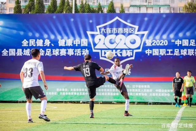 攻防都得拼！赵继伟急停中投命中后 防守端造成对手进攻犯规！